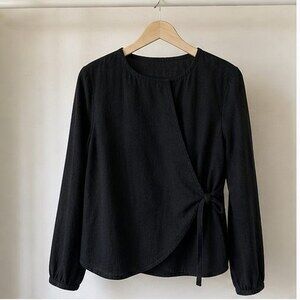 Black Puff Sleeve Top